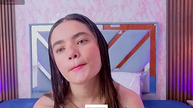 LittleeSara18 online show from May 16, 11:20 am