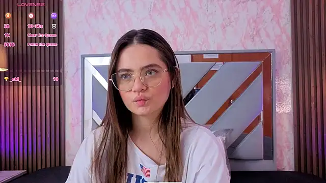 LittleeSara18 online show from March 14, 11:33 am