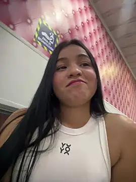 SophyAdams online show from May 19, 8:27 pm