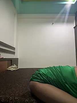 sizzler hotz online show from April 8, 5:04 pm