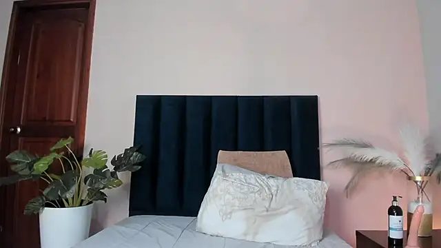 KatrionaNyx online show from May 10, 12:45 am