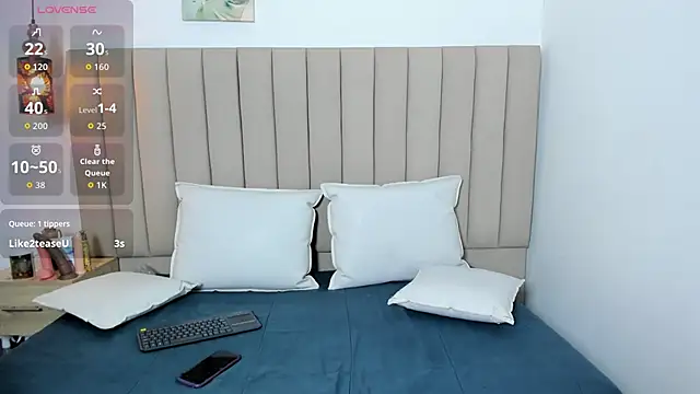 Dennise Sinclair online show from March 17, 7:40 pm