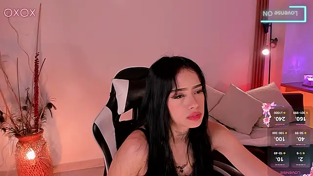 meganlake online show from April 5, 12:48 pm