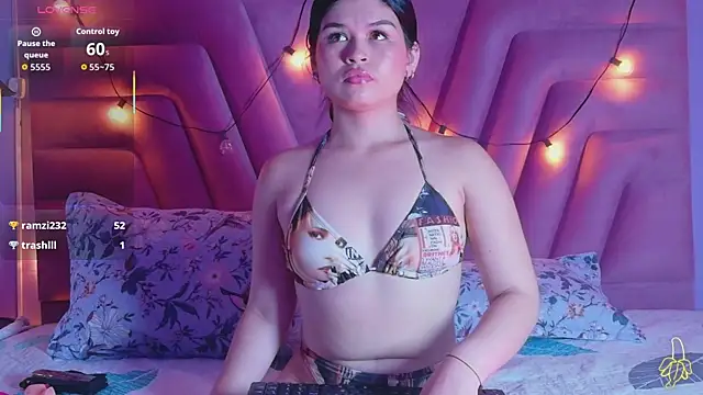 naughtyyindiann online show from May 8, 2:59 am