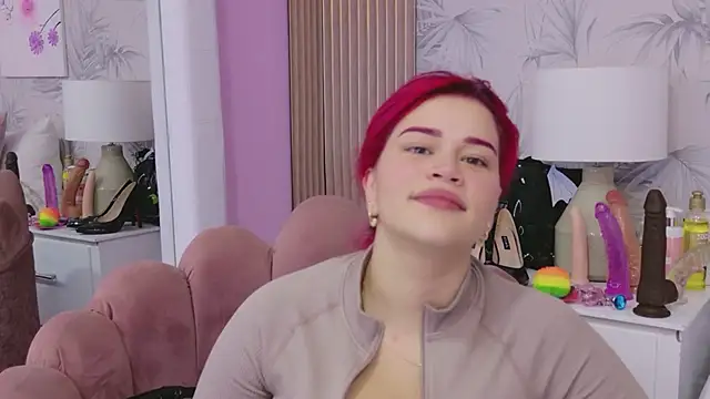 CherryTayloor online show from May 7, 3:33 am