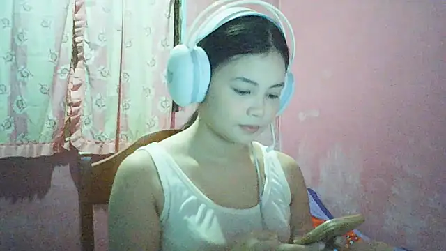 DessertFlower online show from May 8, 2:48 am