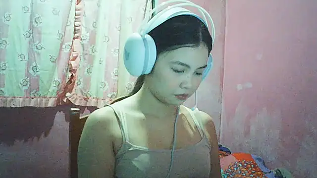 DessertFlower online show from May 9, 3:52 am