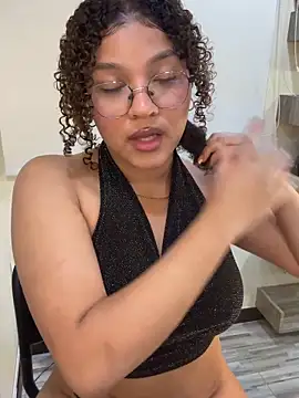 KendyLove  online show from May 14, 5:02 am