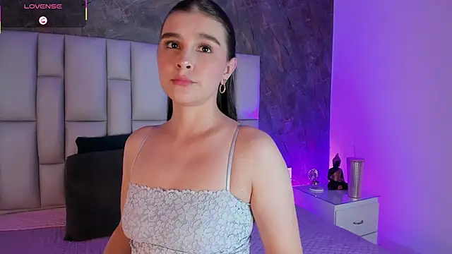 lya gomez online show from May 8, 3:54 am