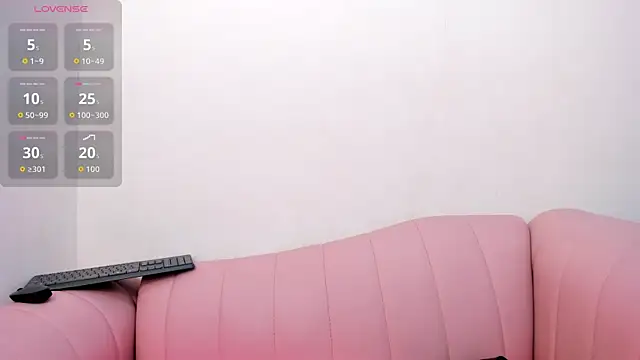 AsianSlut  online show from May 14, 4:18 am