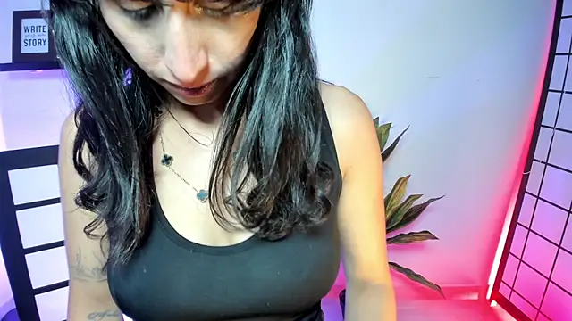 Antonella Moretti  online show from May 9, 7:43 am