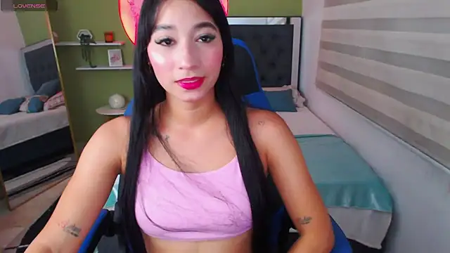 ivvoncute online show from May 13, 1:44 am