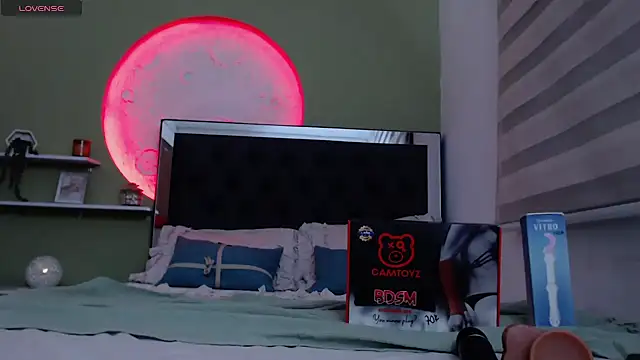 ivvoncute online show from May 8, 4:16 am