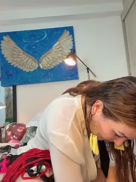 Viictoria-Jones online show from March 13, 3:13 pm