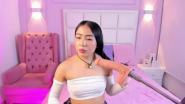 Valecute  online show from April 28, 8:02 pm