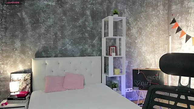 asti bubbles online show from April 28, 1:36 am
