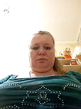 KiraStanton online show from May 10, 11:18 pm