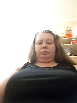 KiraStanton online show from May 6, 10:36 pm