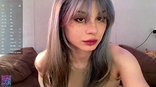 Emmibrilson online show from May 15, 12:41 pm