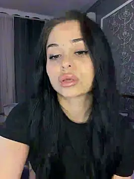 Olivia Noor online show from May 12, 8:59 pm