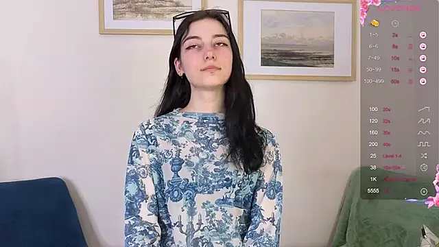 Lilian Merf online show from April 5, 2:27 pm