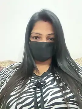 Daisy-Pandey online show from April 7, 11:12 am