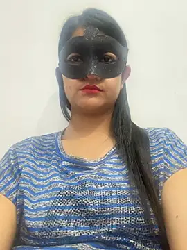 Daisy-Pandey online show from March 18, 11:15 am