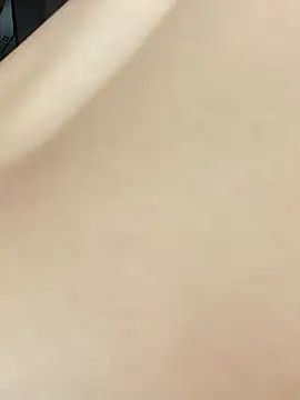 milk chloe  online show from May 7, 1:15 pm