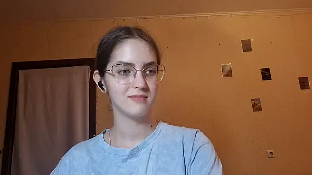 Katelemon online show from May 27, 1:19 pm