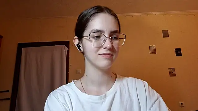 Katelemon online show from May 24, 1:43 pm