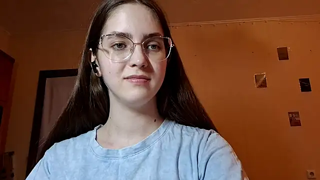 Katelemon online show from May 8, 2:20 pm