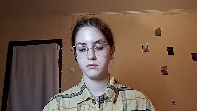 Katelemon online show from May 11, 2:41 pm