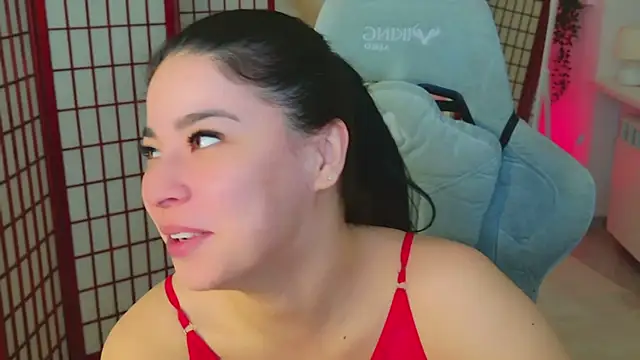 Erika Moan  online show from April 9, 6:19 am