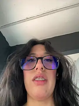 susi chimm online show from April 29, 1:25 pm