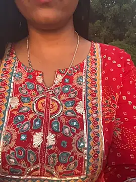 Queenlipx online show from May 24, 1:54 pm