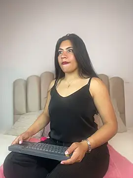 celeste z online show from May 4, 1:04 pm
