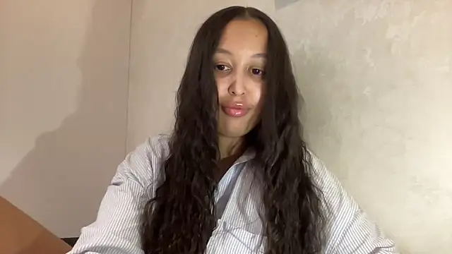 Dana 005 online show from May 23, 8:40 pm