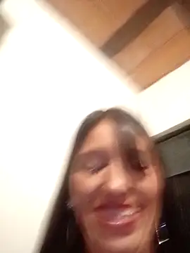 sandy 11  online show from April 1, 4:02 am