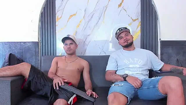 Latins on fire online show from May 27, 7:33 pm