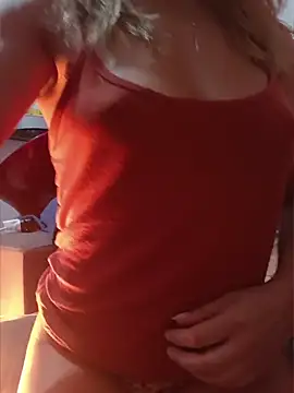 anajulia10 online show from May 22, 7:23 pm