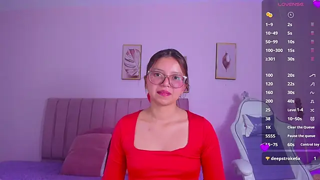 Zoow bluussh online show from April 8, 12:18 pm