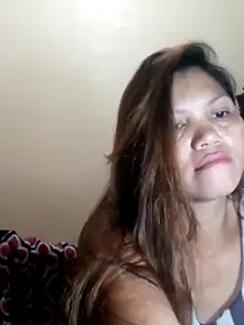 yum330 online show from April 7, 2:19 pm