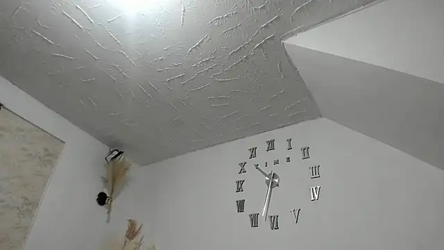 lia koss online show from April 29, 3:32 am