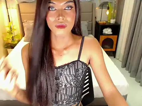 UnforgetableAnna online show from August 7, 6:42 am
