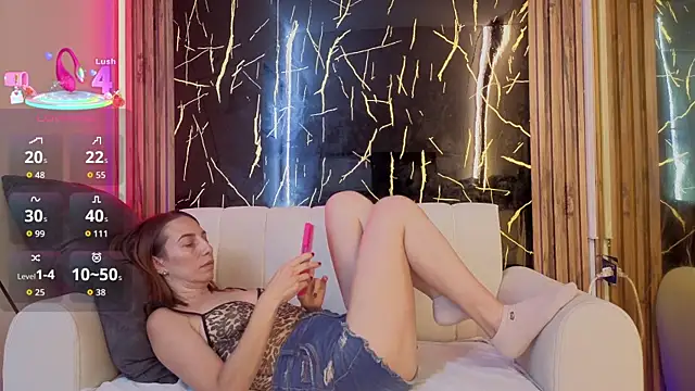 Starlight Matures aws online show from April 3, 6:39 pm