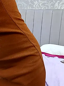 Melie me online show from March 19, 11:47 am