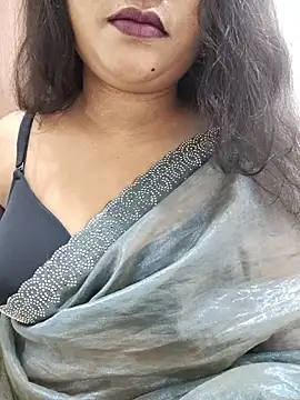 Cutie bae011 online show from March 31, 7:58 pm