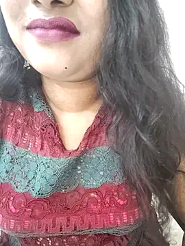 Cutie bae011 online show from April 7, 10:01 pm