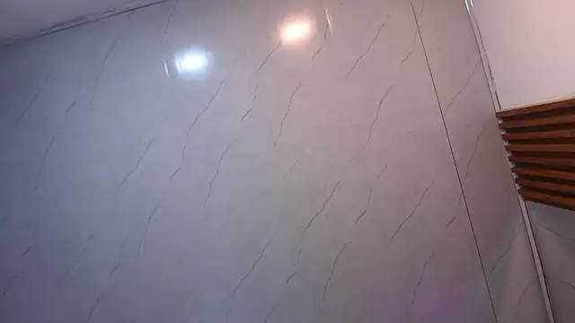 Loren Tay online show from May 19, 3:02 am