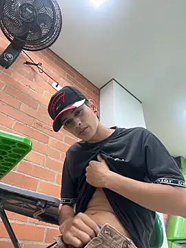 HarryGaze online show from March 7, 9:00 pm